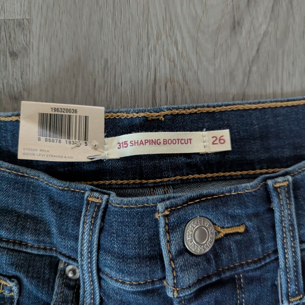 Levi's Women's Blue Shaping Bootcut Jeans - Picture 3 of 6